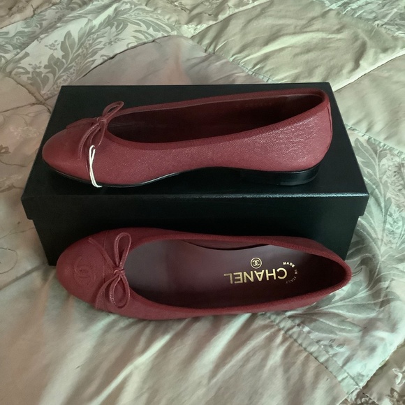 Chanel Burgundy Ballet Flats - Picture 3 of 9